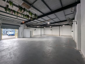 54 Kingston Rd, Underwood for lease Interior Photo- Image 2 of 6