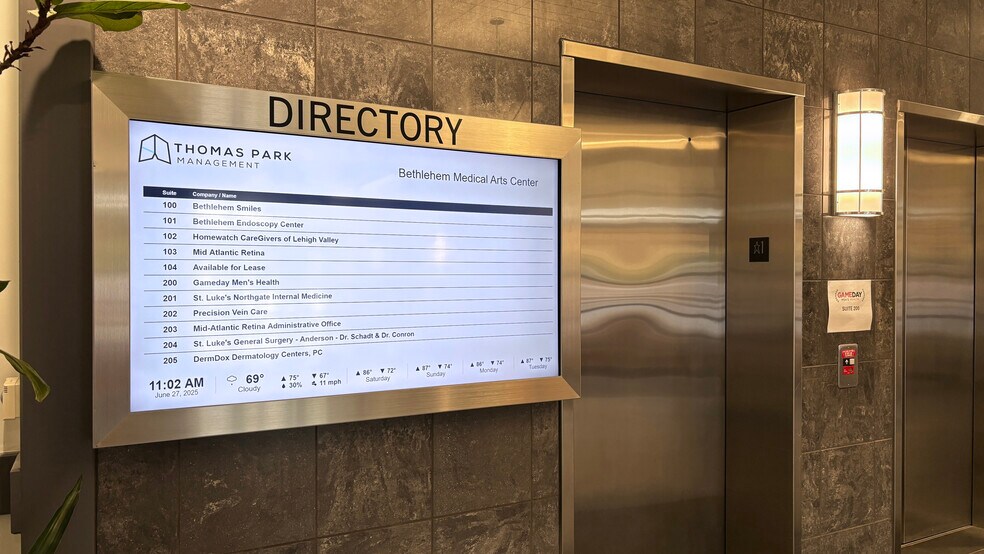 5325 Northgate Dr, Bethlehem, PA à louer - Photo du bâtiment - Image 3 de 12