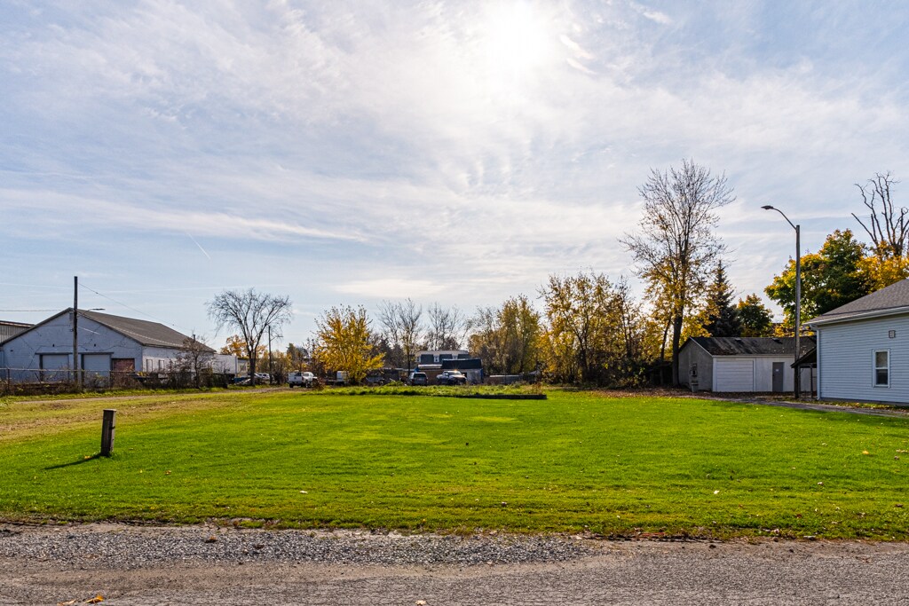 111 Victoria St, Welland, ON for sale Primary Photo- Image 1 of 1
