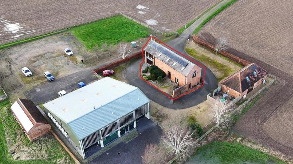 Kings Newnham Ln, Bretford for lease - Aerial - Image 3 of 3