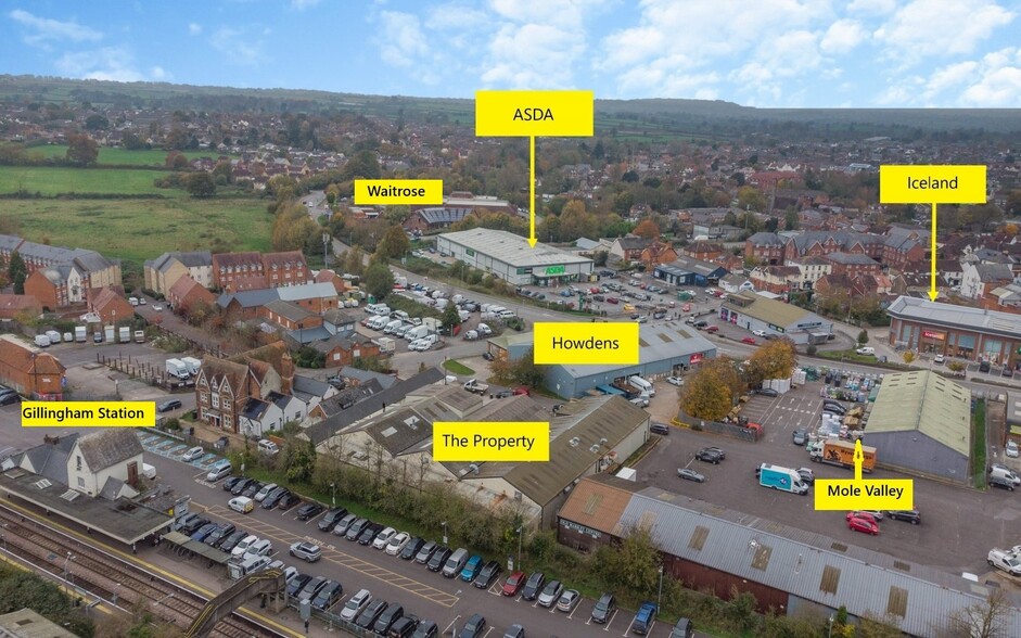 Station Rd, Gillingham for lease - Building Photo - Image 1 of 3