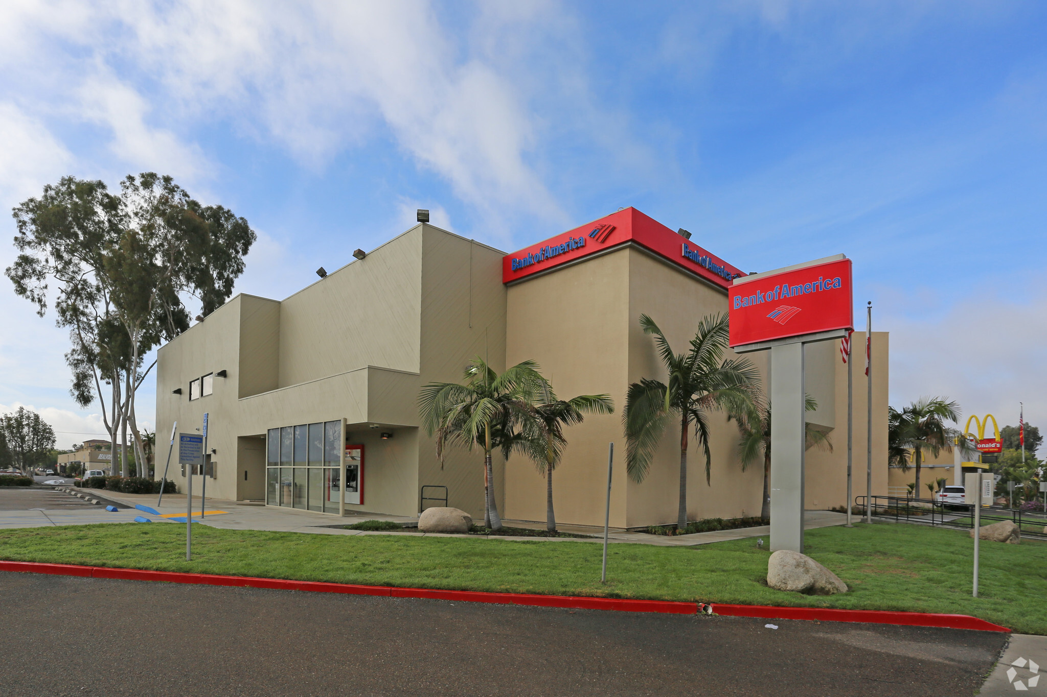 8949 Clairemont Mesa Blvd, San Diego, CA for lease Primary Photo- Image 1 of 8