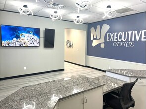 14001-14065 Delany Rd, La Marque, TX for lease Lobby- Image 1 of 8