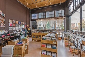 1205 E Pike St, Seattle, WA for lease Interior Photo- Image 2 of 2