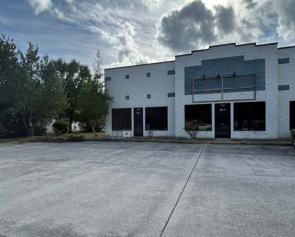 8568 Caratoke Hwy, Powells Point, NC à louer - Photo du bâtiment - Image 1 de 2