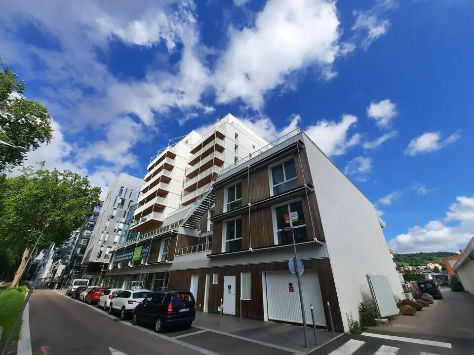 Bureau dans Rouen à louer Photo du bâtiment- Image 1 de 6