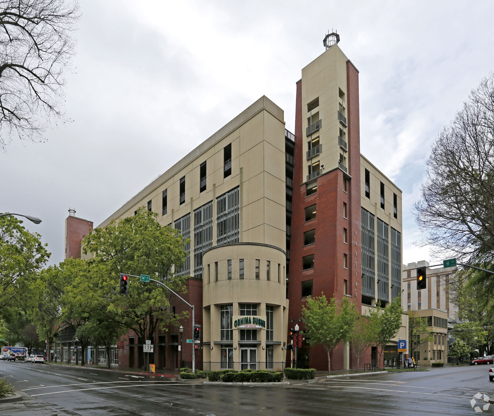801-805 14th St, Sacramento, CA à louer Photo principale- Image 1 de 9