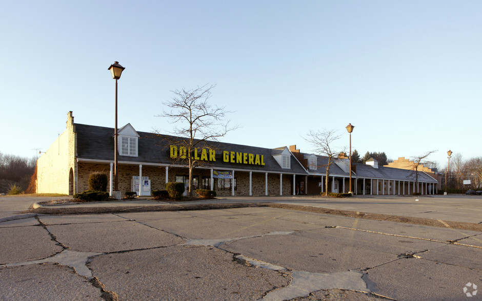 919-971 Cherry St E, Canal Fulton, OH for sale - Primary Photo - Image 1 of 1