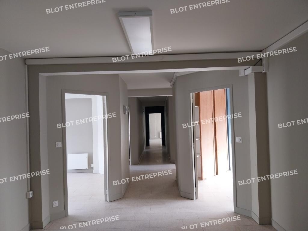Office in Quimper for lease Interior Photo- Image 1 of 11