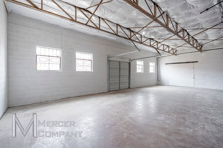923-925 Slocum St, Dallas, TX à vendre - Photo intérieure - Image 3 de 8