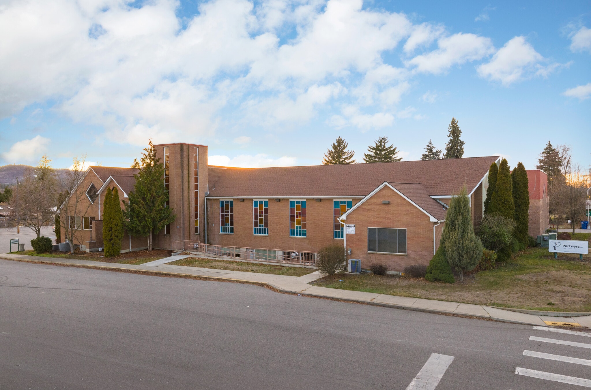 10814 E Broadway Ave, Spokane Valley, WA for sale Primary Photo- Image 1 of 17