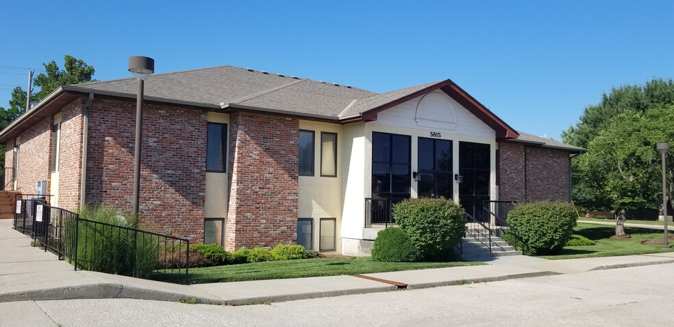 5815 SW 29th St, Topeka, KS for lease - Building Photo - Image 1 of 2