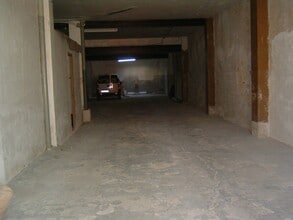 Retail in Tortosa, Tarragona for lease Interior Photo- Image 2 of 4