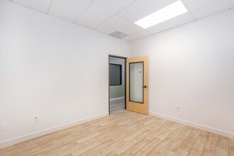 4865 Old Redwood Hwy, Santa Rosa, CA for lease Interior Photo- Image 2 of 2