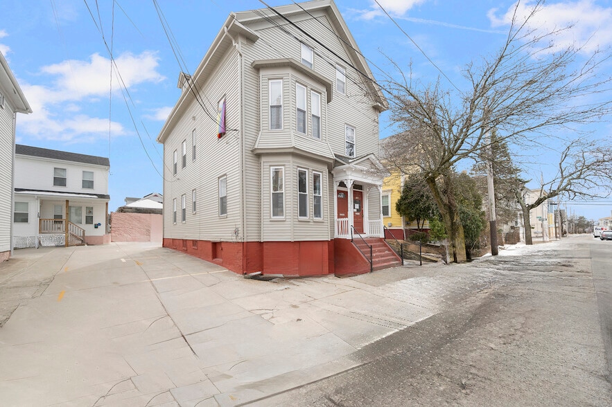 98 Penn St, Providence, RI for sale - Building Photo - Image 3 of 15