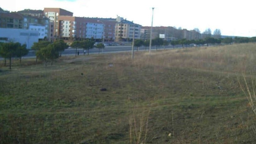 Land in León, León for sale - Aerial - Image 1 of 2