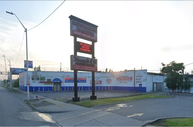 10570 Gratiot Ave, Detroit, MI à vendre - Photo principale - Image 1 de 1