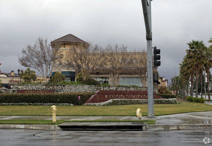 9668 Milliken Ave, Rancho Cucamonga, CA à vendre - Photo du bâtiment - Image 2 de 3