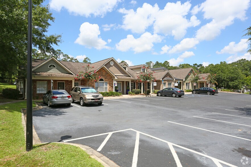 1614 Mahan Center Blvd, Tallahassee, FL à vendre - Photo du bâtiment - Image 2 de 18