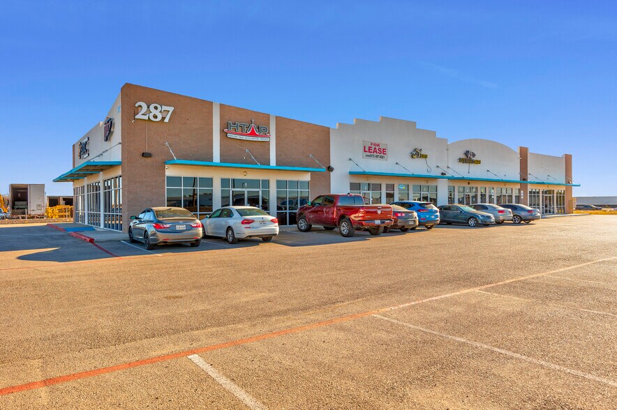 287 S Darrington Rd, Horizon City, TX à louer - Photo du bâtiment - Image 1 de 12