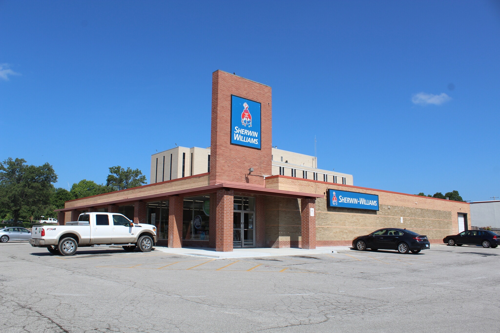 7002 Johnson Dr, Mission, KS for lease Primary Photo- Image 1 of 7