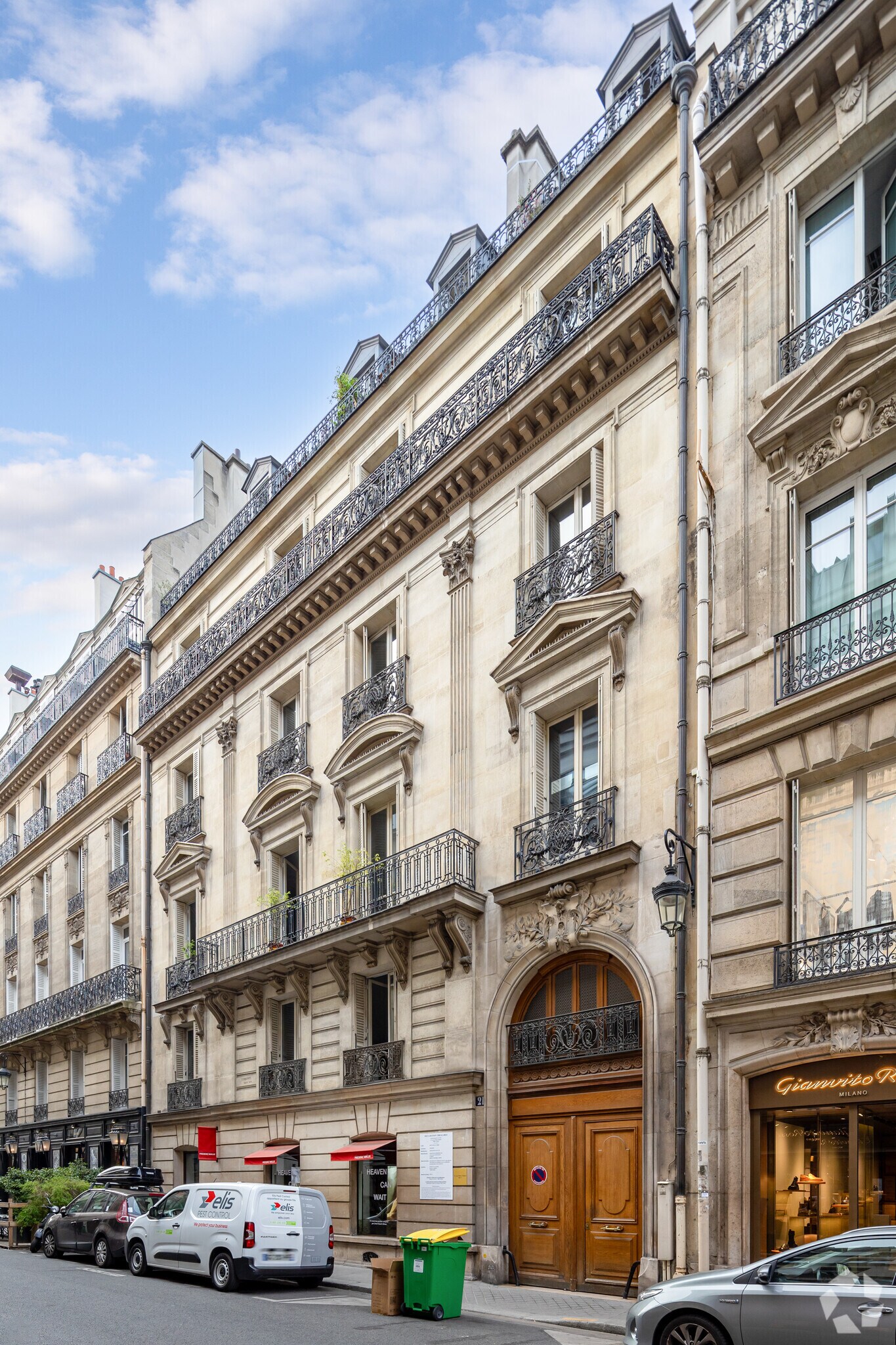 21 Rue Du Mont Thabor, Paris for lease Primary Photo- Image 1 of 12