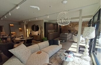 43-45 Kingston Hl, Kingston Upon Thames for lease Interior Photo- Image 2 of 3