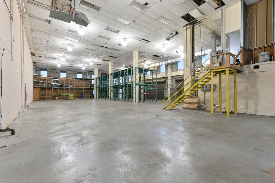 3131 N I-10 Service Rd E, Metairie, LA à louer - Photo du bâtiment - Image 2 de 16