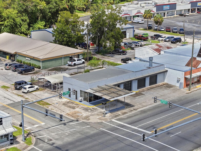 10 N Main St, Chiefland, FL à vendre - Photo du bâtiment - Image 2 de 14