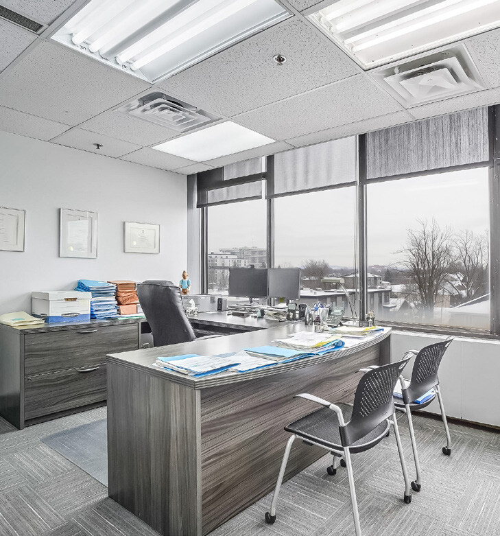 400 Boul Curé-Labelle, Laval, QC H7V 2S6 - Unité 400 - - Photo intérieure - Image 2 of 10
