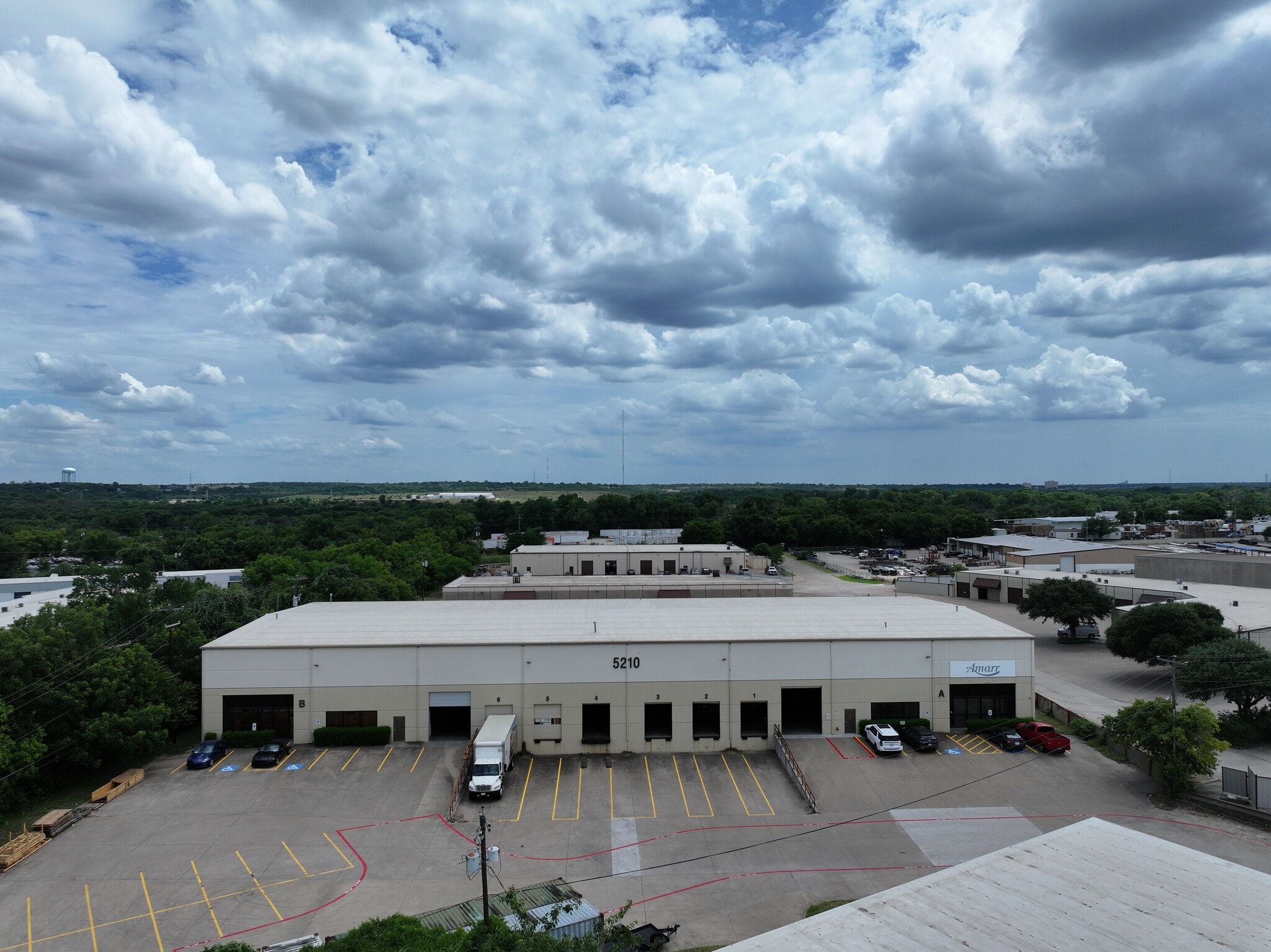 5210 Airport Fwy, Haltom City, TX for lease Building Photo- Image 1 of 9