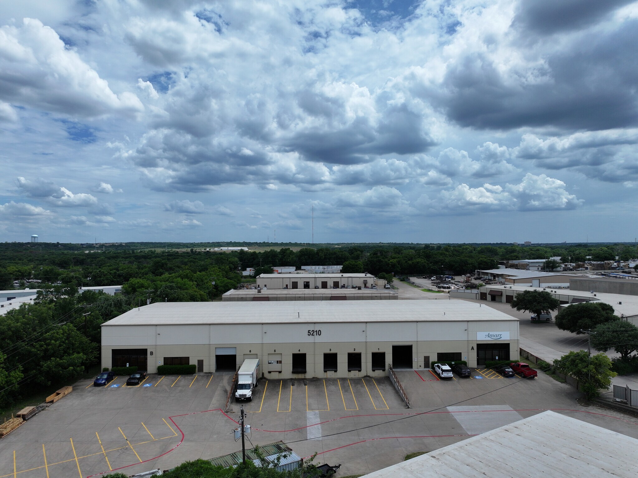 5210 Airport Fwy, Haltom City, TX à louer Photo principale- Image 1 de 9