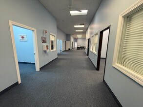 4351-4355 24th Ave, Fort Gratiot, MI for lease Interior Photo- Image 1 of 7