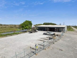 More details for 2917 E Roundbunch Rd, Orange, TX - Flex for Sale
