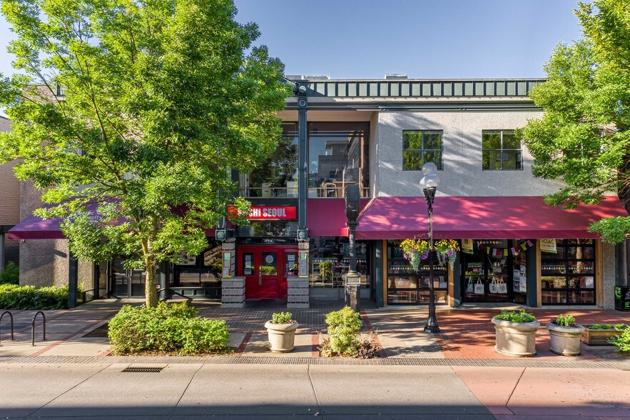 30 E Broadway, Eugene, OR à louer - Photo du bâtiment - Image 2 de 57