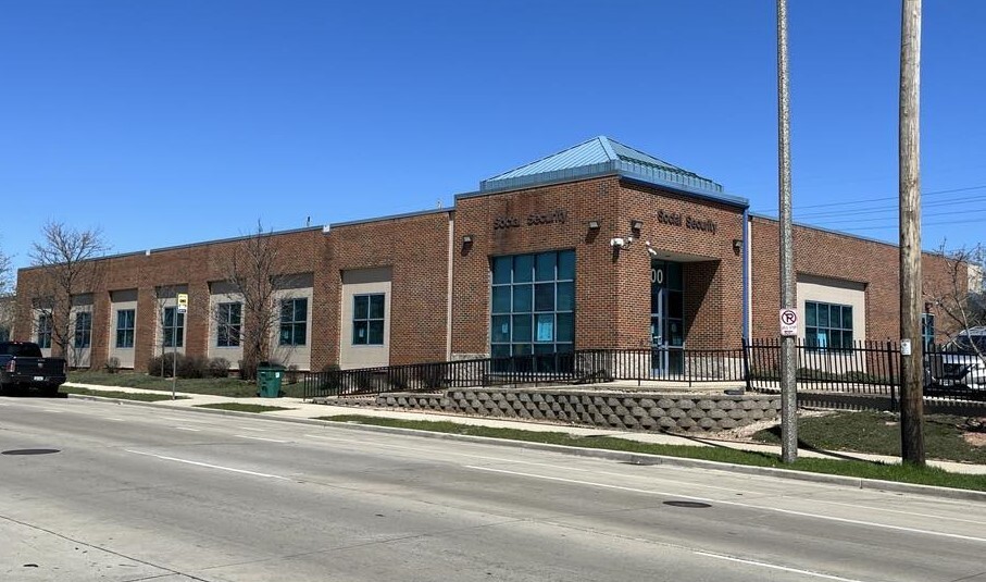 6300 W Fond du Lac Ave, Milwaukee, WI for lease - Building Photo - Image 1 of 4