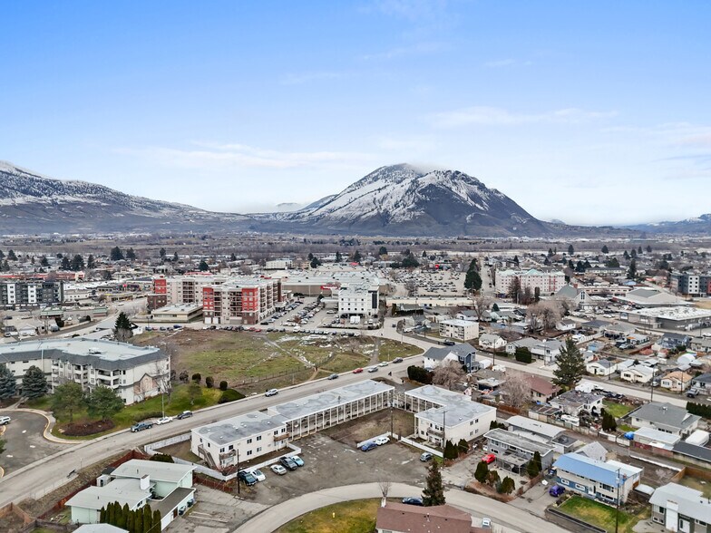 233 Sherwood Drive, Kamloops, BC à vendre - Photo du bâtiment - Image 2 de 15