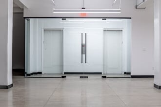 251 W 39th St, New York, NY for lease Interior Photo- Image 1 of 8