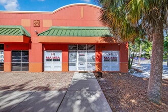 12220 Towne Lake Dr, Fort Myers, FL for lease Interior Photo- Image 2 of 20