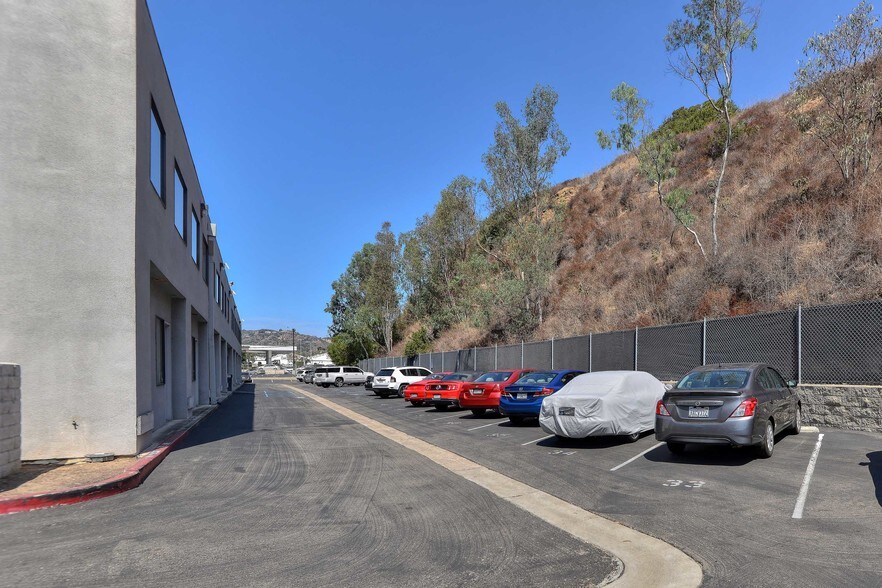 4455 Morena Blvd, San Diego, CA à louer - Photo du bâtiment - Image 2 de 14