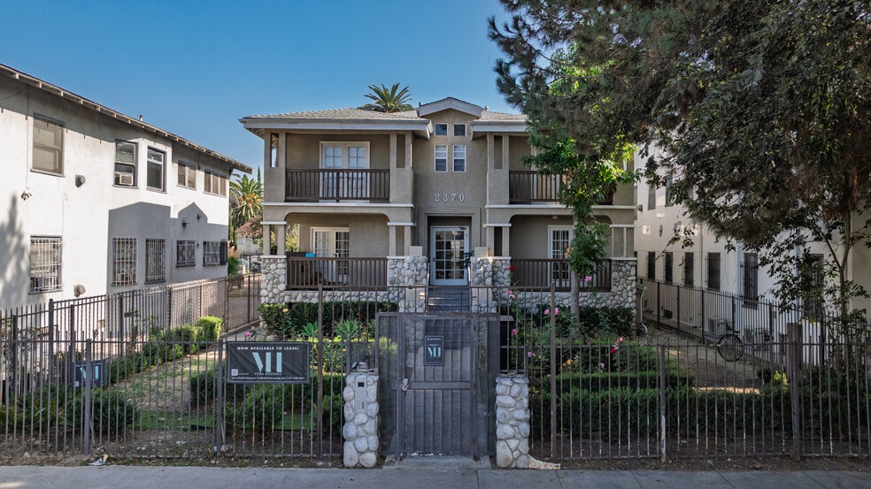 2370 Portland St, Los Angeles, CA à vendre - Photo du bâtiment - Image 3 de 21