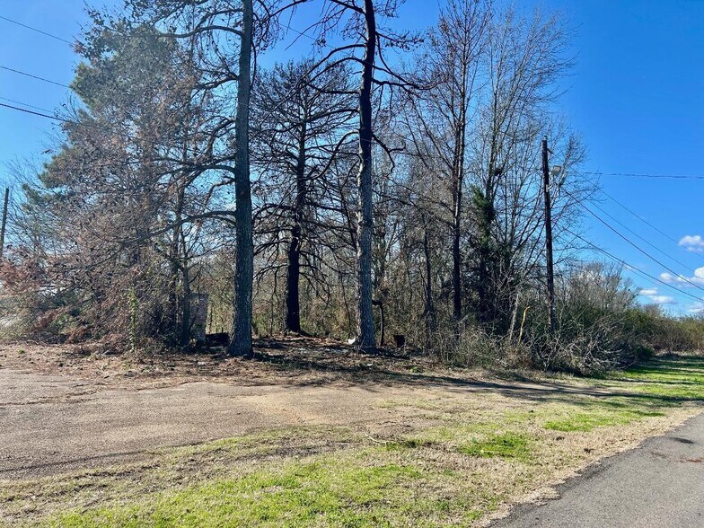 299 N Hwy 59, Queen City, TX à vendre - Photo du bâtiment - Image 2 de 10