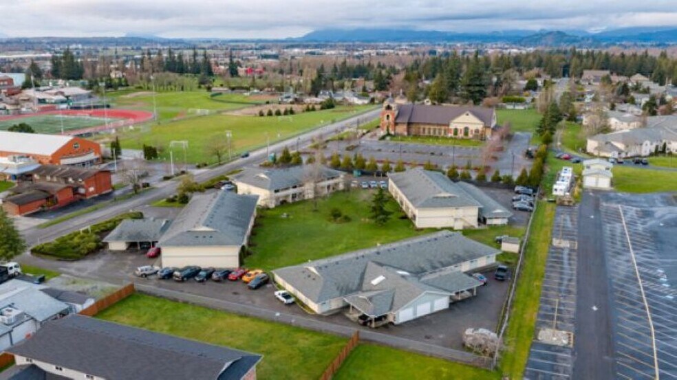 222 N 15th St, Mount Vernon, WA à vendre - Photo du bâtiment - Image 2 de 8