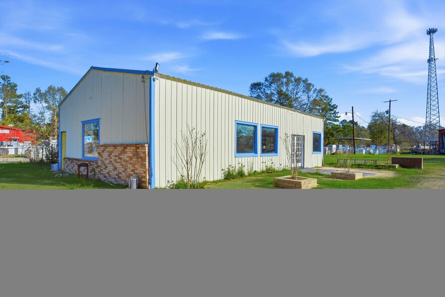 17505 FM 1485, New Caney, TX for lease - Primary Photo - Image 1 of 8