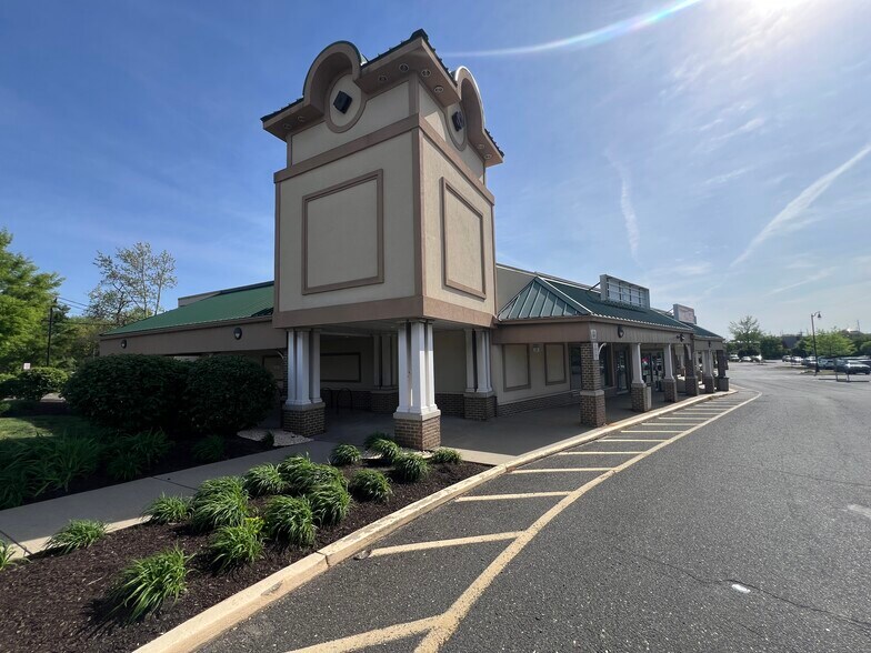202 Route 130 N, Cinnaminson, NJ à louer - Photo du bâtiment - Image 2 de 10