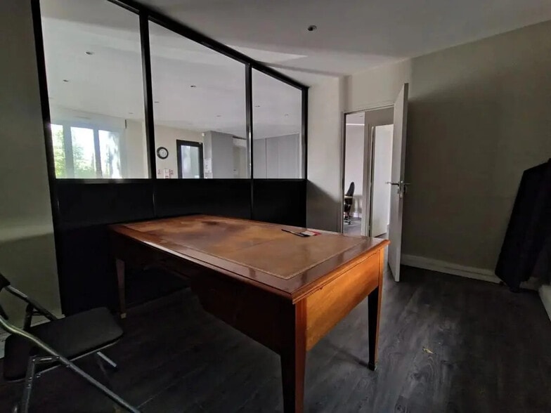 185 Route Nationale 10, Coignières à louer - Photo intérieure - Image 3 de 7