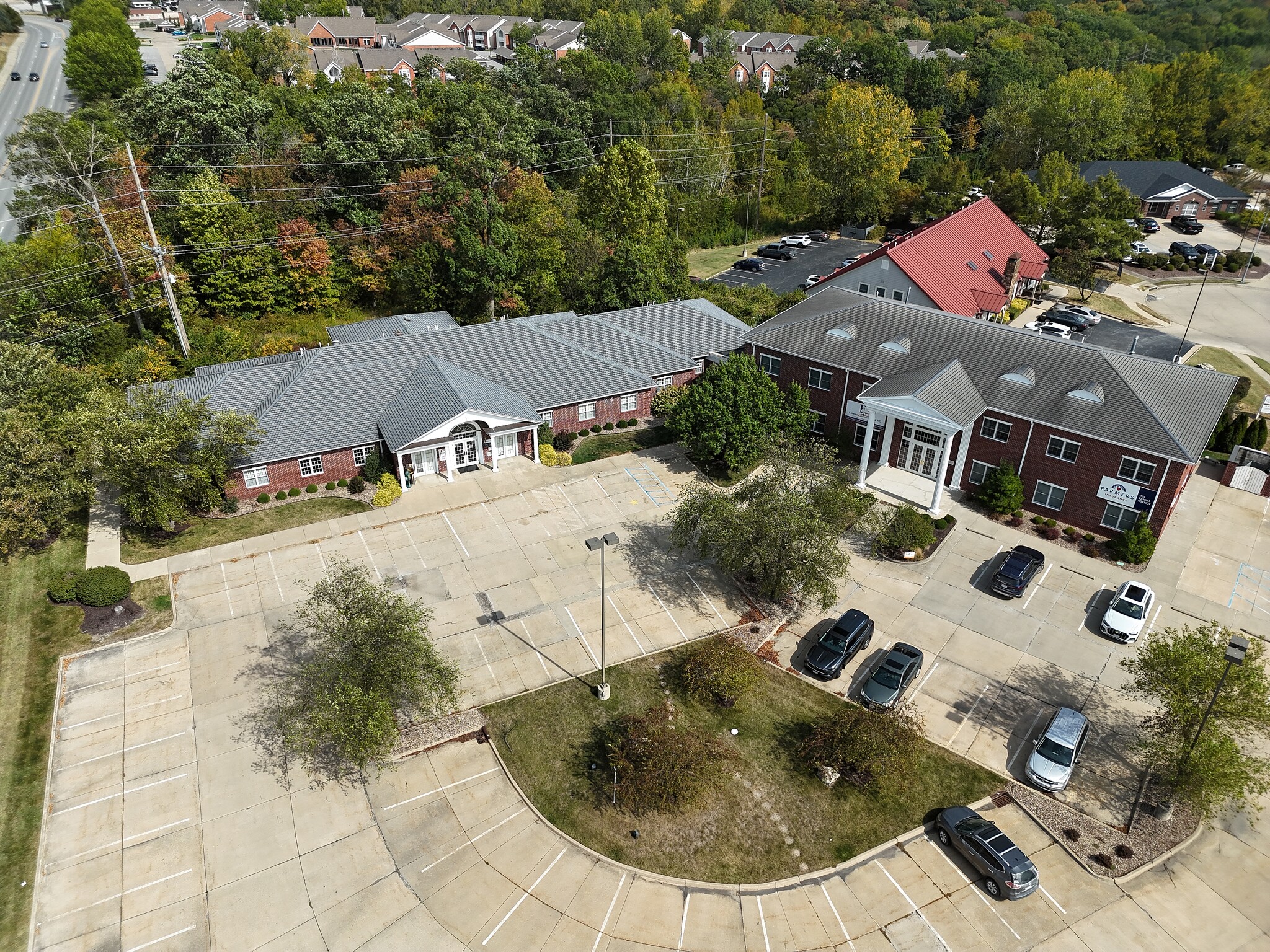 1517 Chapel Hill Rd, Columbia, MO for lease Building Photo- Image 1 of 21