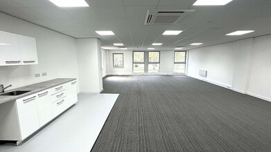 Kingsway North, Gateshead for lease Interior Photo- Image 1 of 2