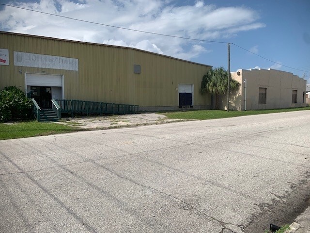 1102-1120 N Rome Ave, Tampa, FL for lease - Building Photo - Image 1 of 9