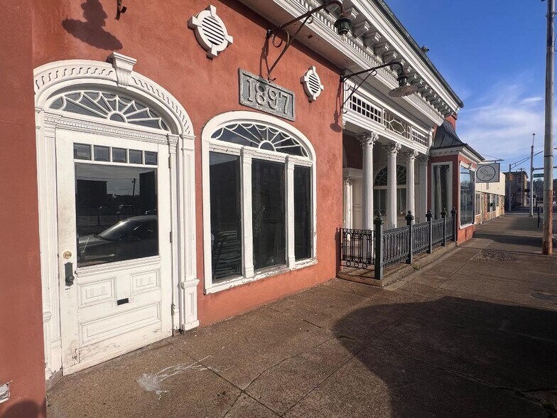 526 9th St, Huntington, WV for sale - Building Photo - Image 1 of 16